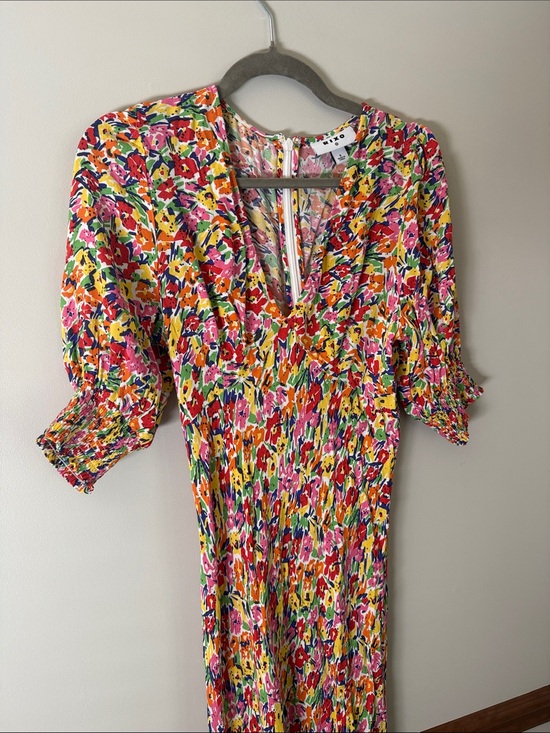 RIXO Dresses & Skirts - Rixo Floral V-Neck Maxi Dress in Multicolor